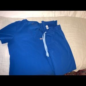 Women’s Figs blue scrub set